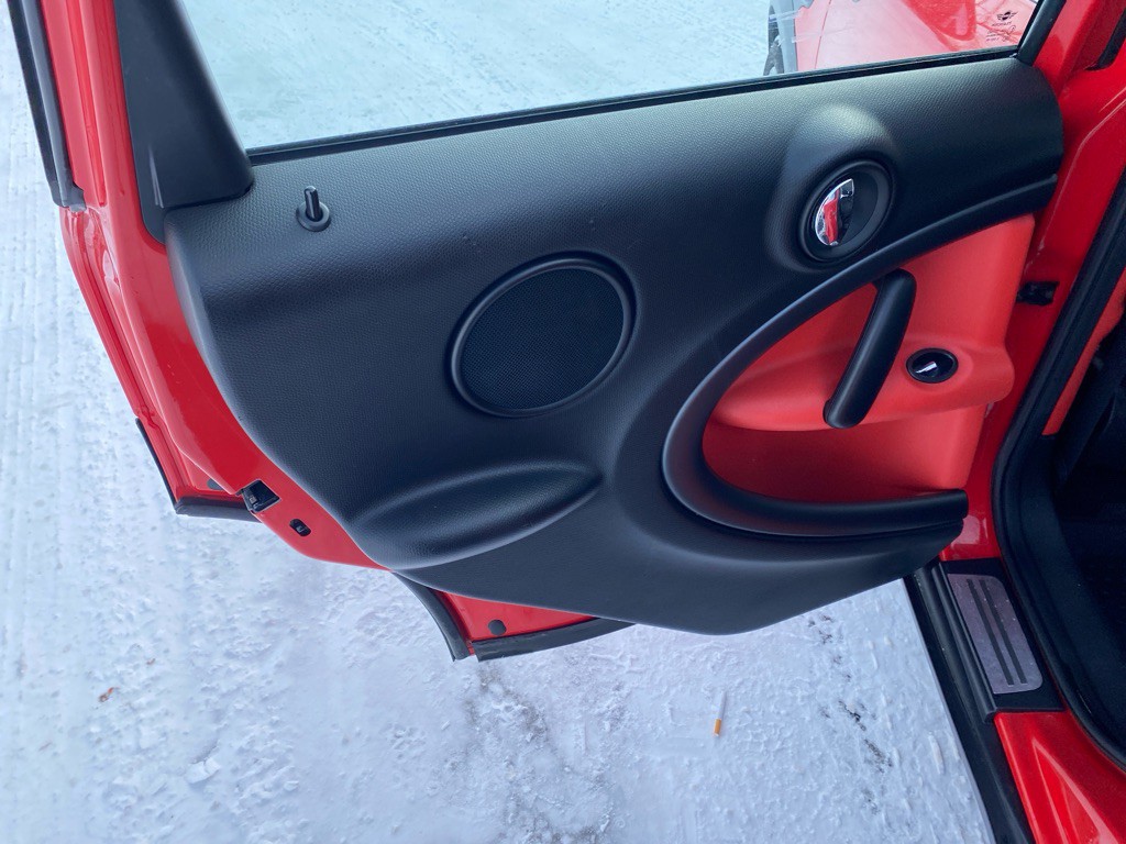 2012 MINI Cooper Image 18