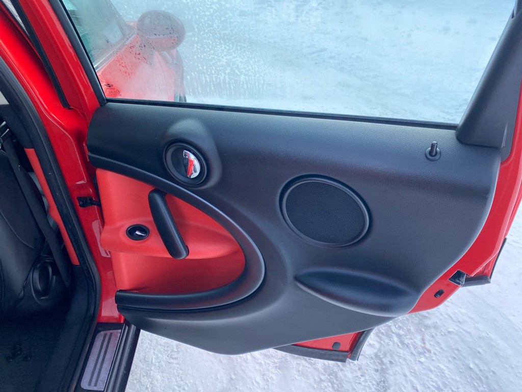 2012 MINI Cooper Image 21