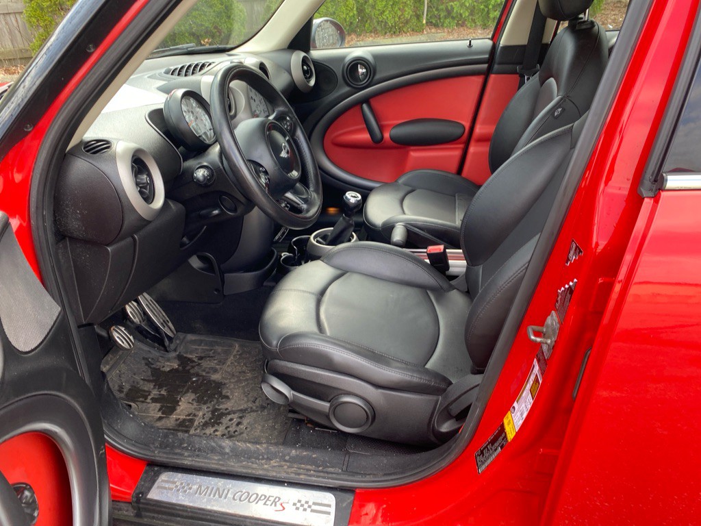 2012 MINI Cooper Image 9