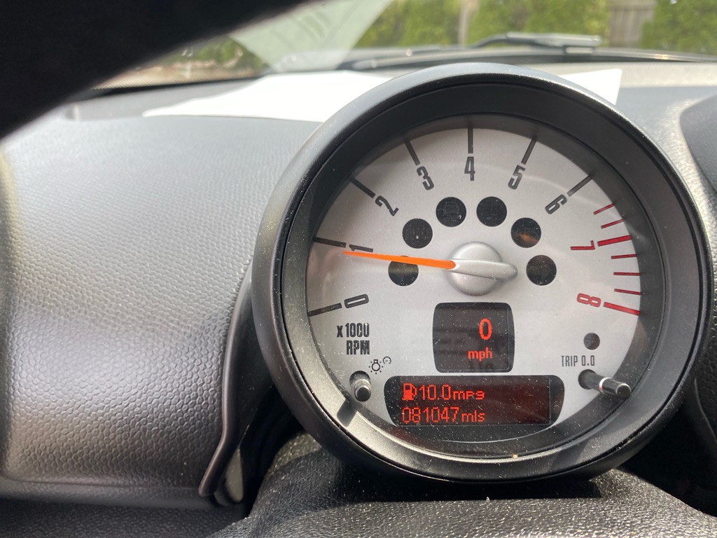 2012 MINI Cooper Image 12