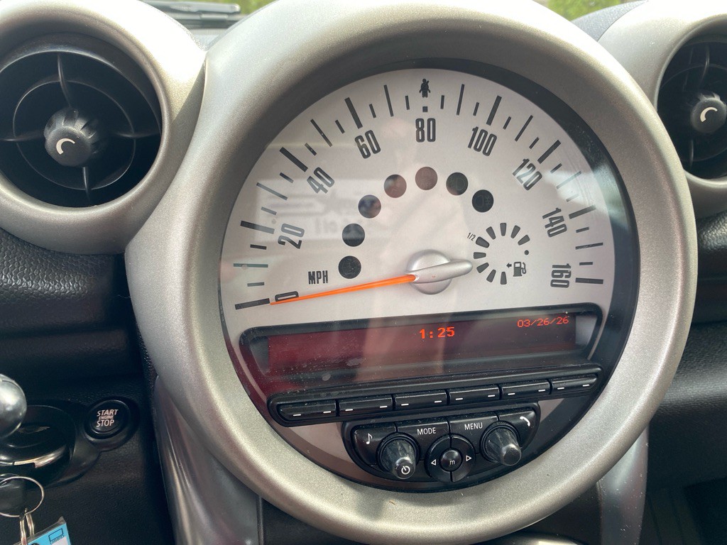 2012 MINI Cooper Image 13