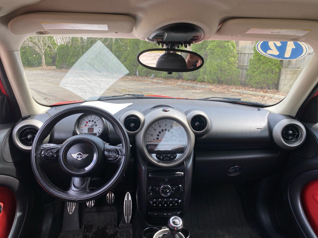 2012 MINI Cooper Image 16