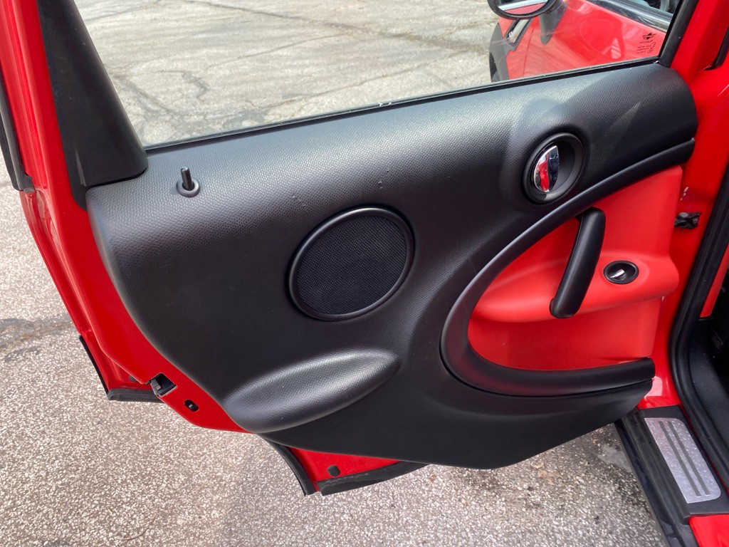 2012 MINI Cooper Image 18