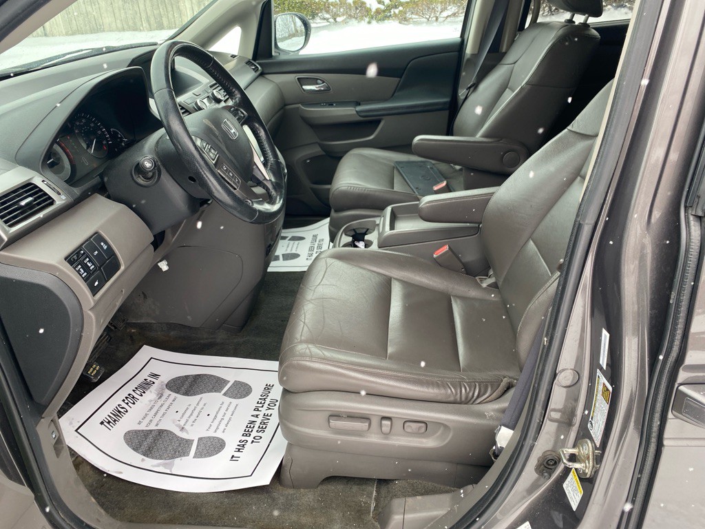 2016 Honda Odyssey Image 10