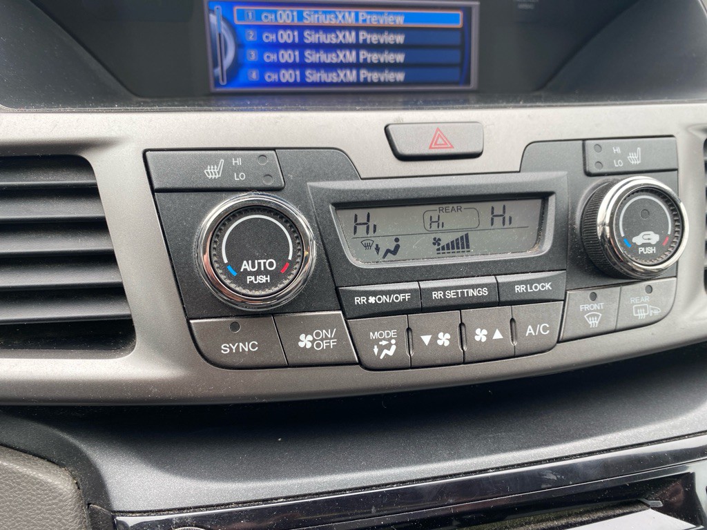 2016 Honda Odyssey Image 16