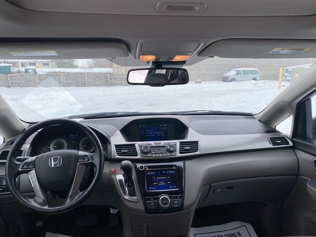 2016 Honda Odyssey Image 19