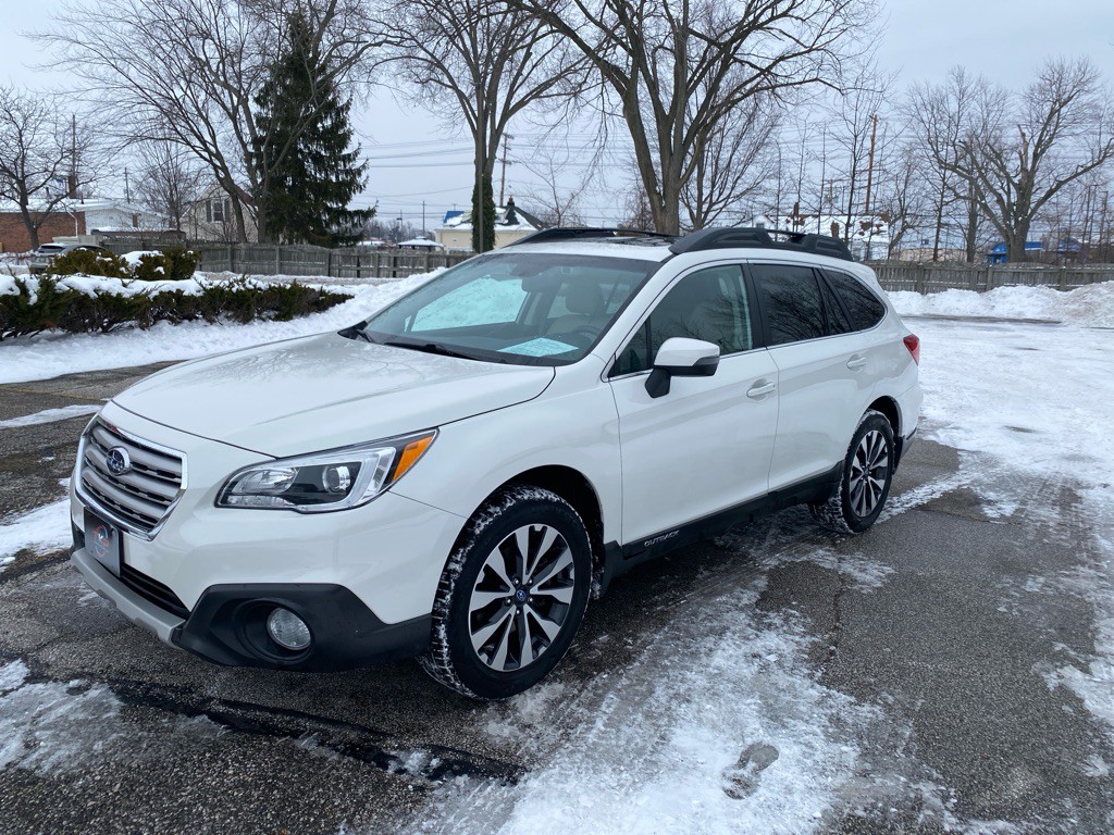 2015 Subaru Outback Image 1