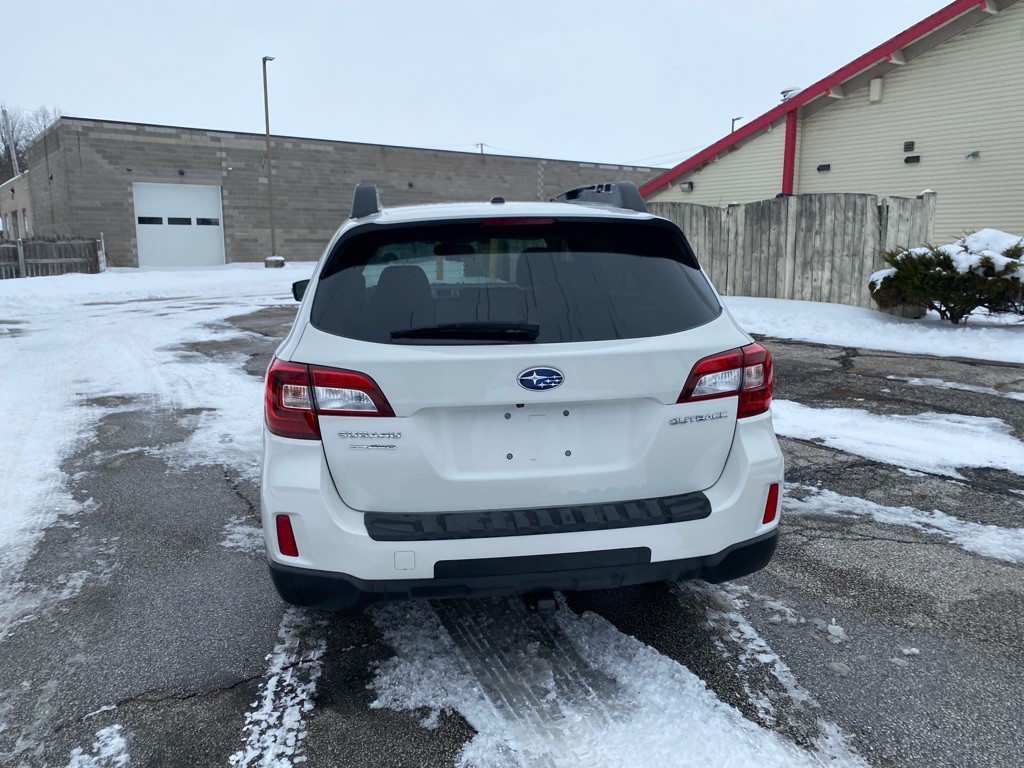 2015 Subaru Outback Image 4