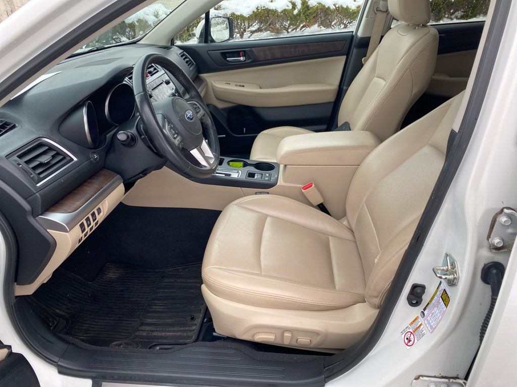 2015 Subaru Outback Image 10