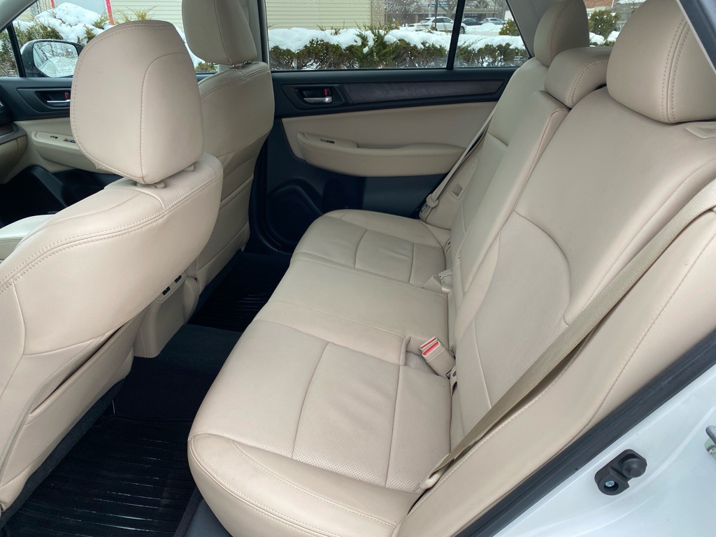 2015 Subaru Outback Image 21