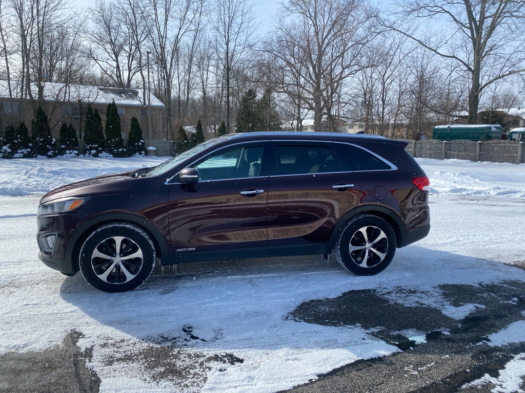 2016 Kia Sorento Image 2