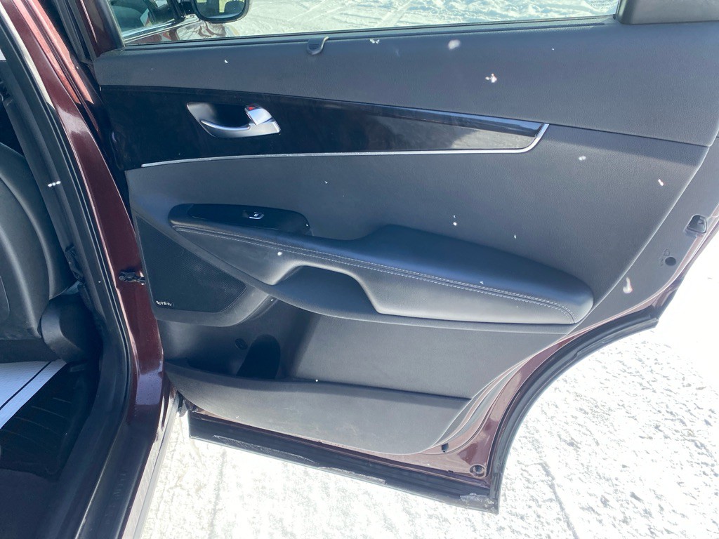 2016 Kia Sorento Image 25