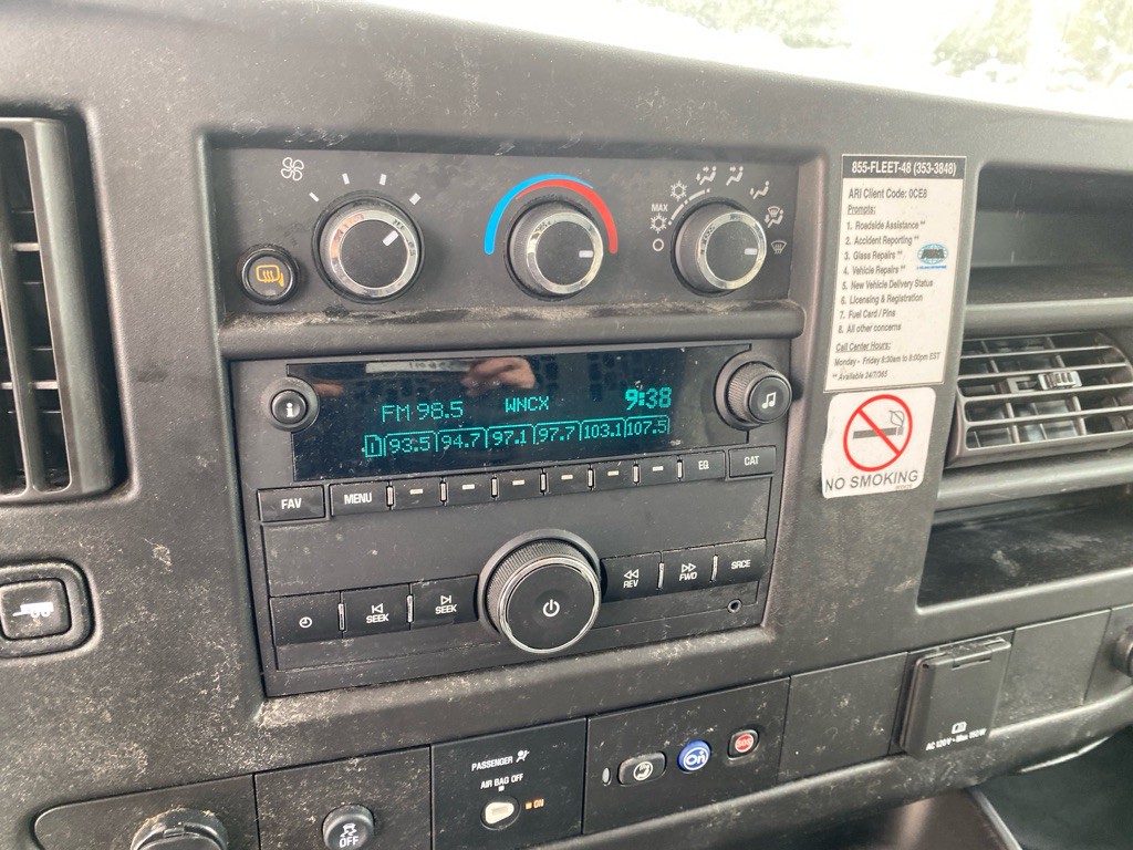 2022 Chevrolet Express Image 13