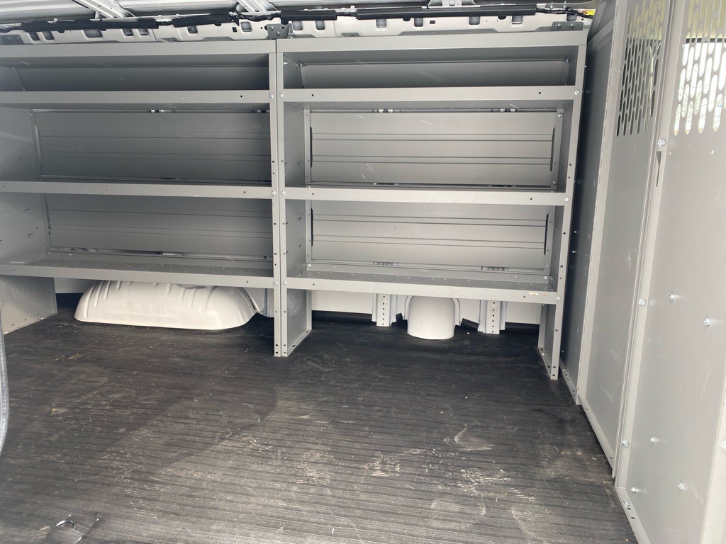 2022 Chevrolet Express Image 18