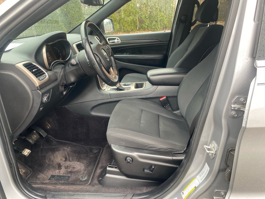 2016 Jeep Grand Cherokee Image 9