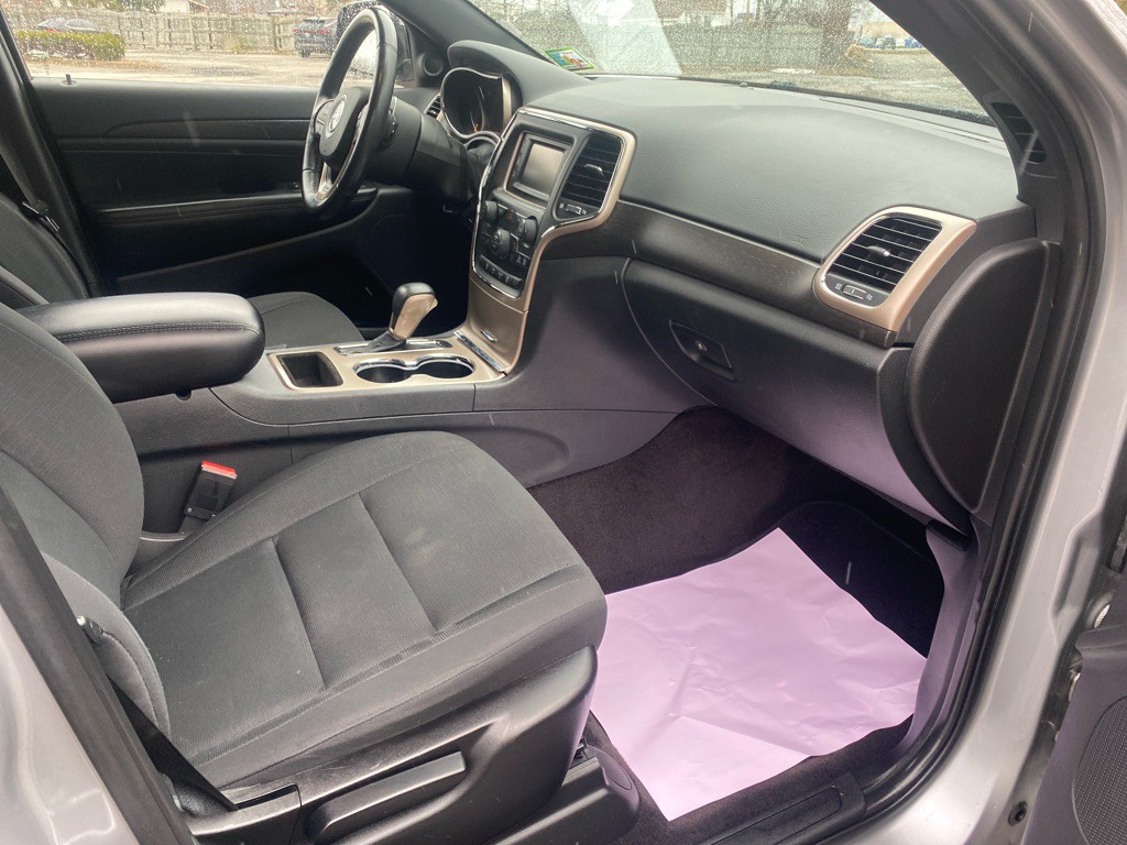 2016 Jeep Grand Cherokee Image 21