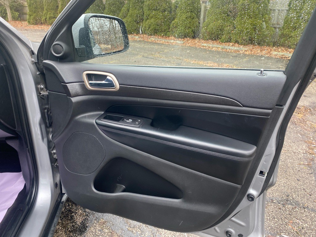 2016 Jeep Grand Cherokee Image 22