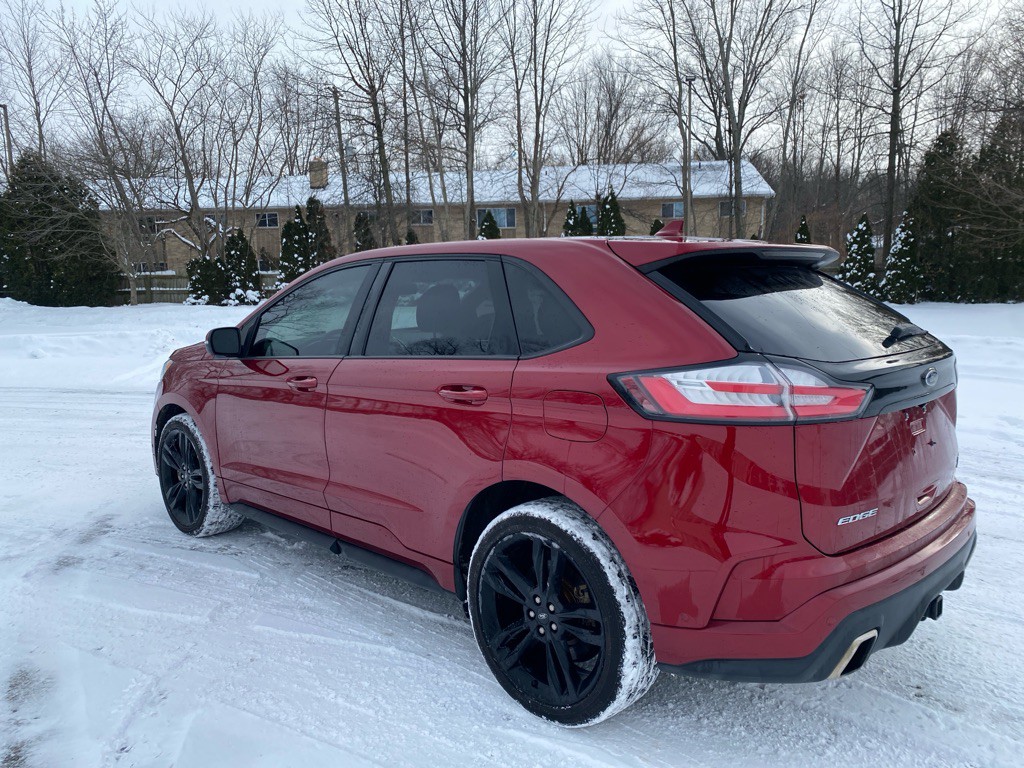 2019 Ford Edge Image 3