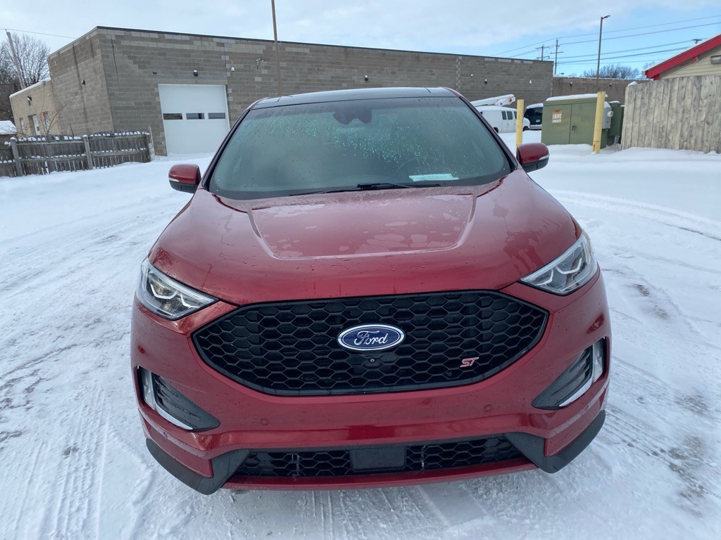 2019 Ford Edge Image 8