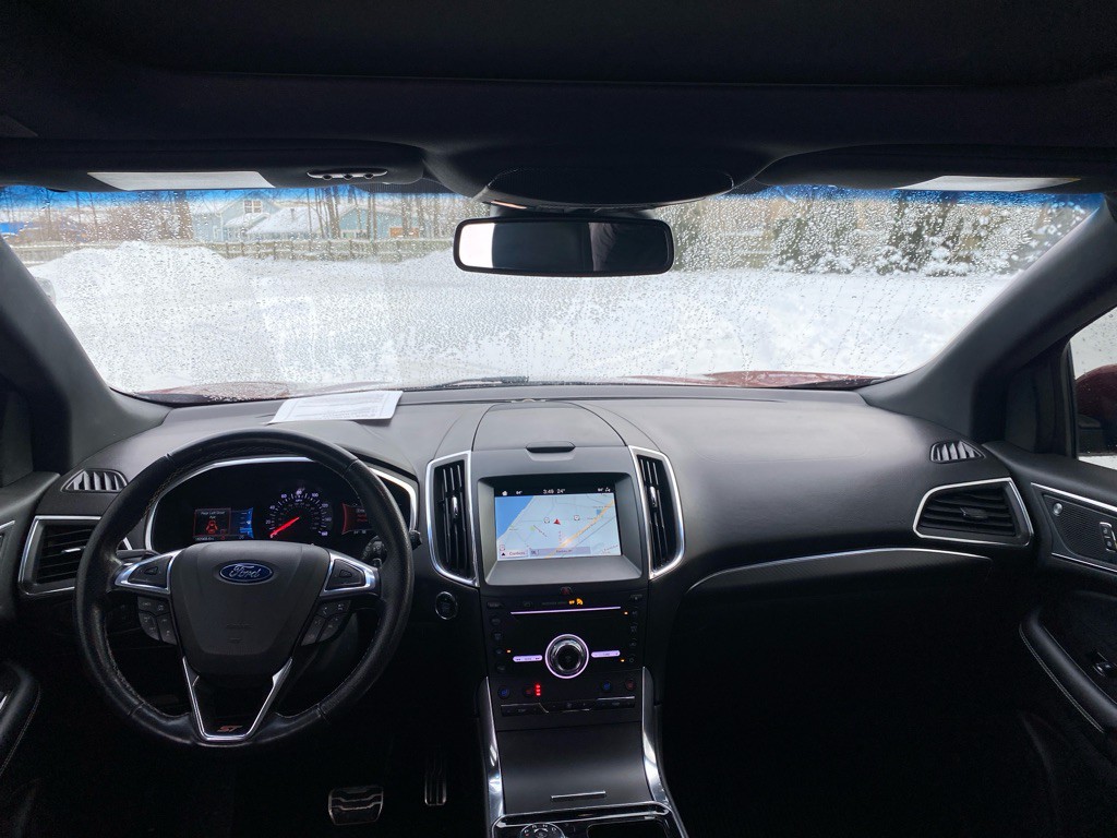 2019 Ford Edge Image 19