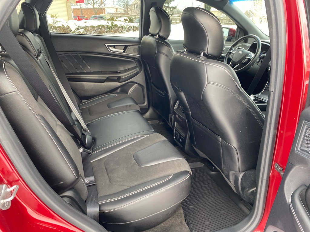 2019 Ford Edge Image 22