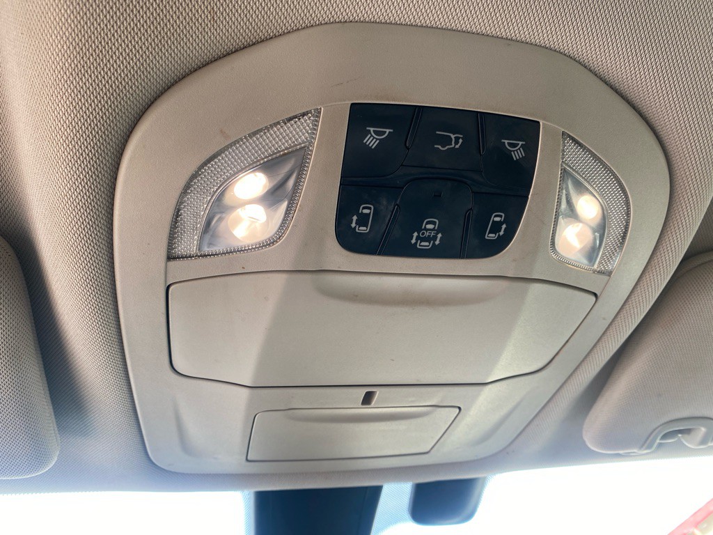 2018 Chrysler Pacifica Image 18