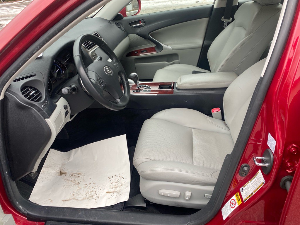 2006 Lexus IS Image 10