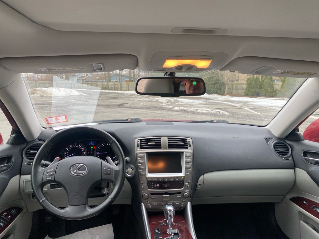 2006 Lexus IS Image 18