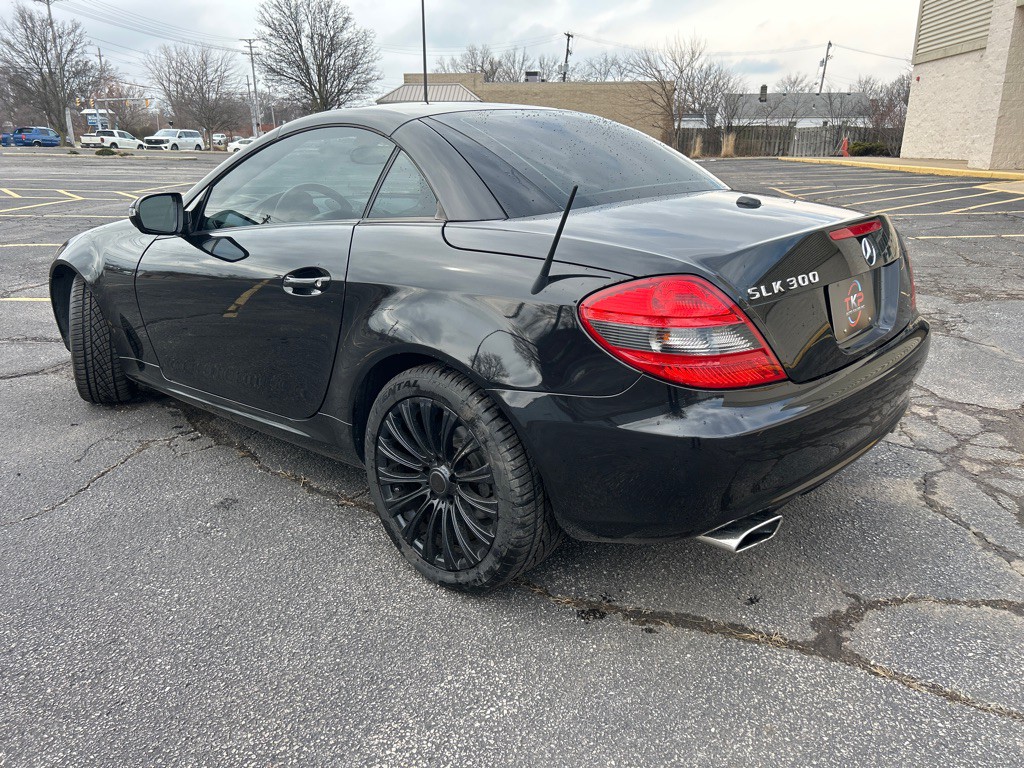 2009 Mercedes-Benz SLK-Class Image 5