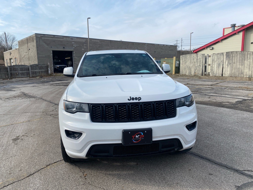 2017 Jeep Grand Cherokee Image 8