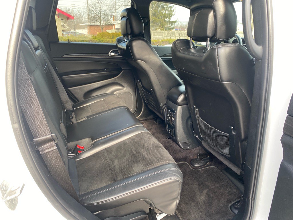 2017 Jeep Grand Cherokee Image 23