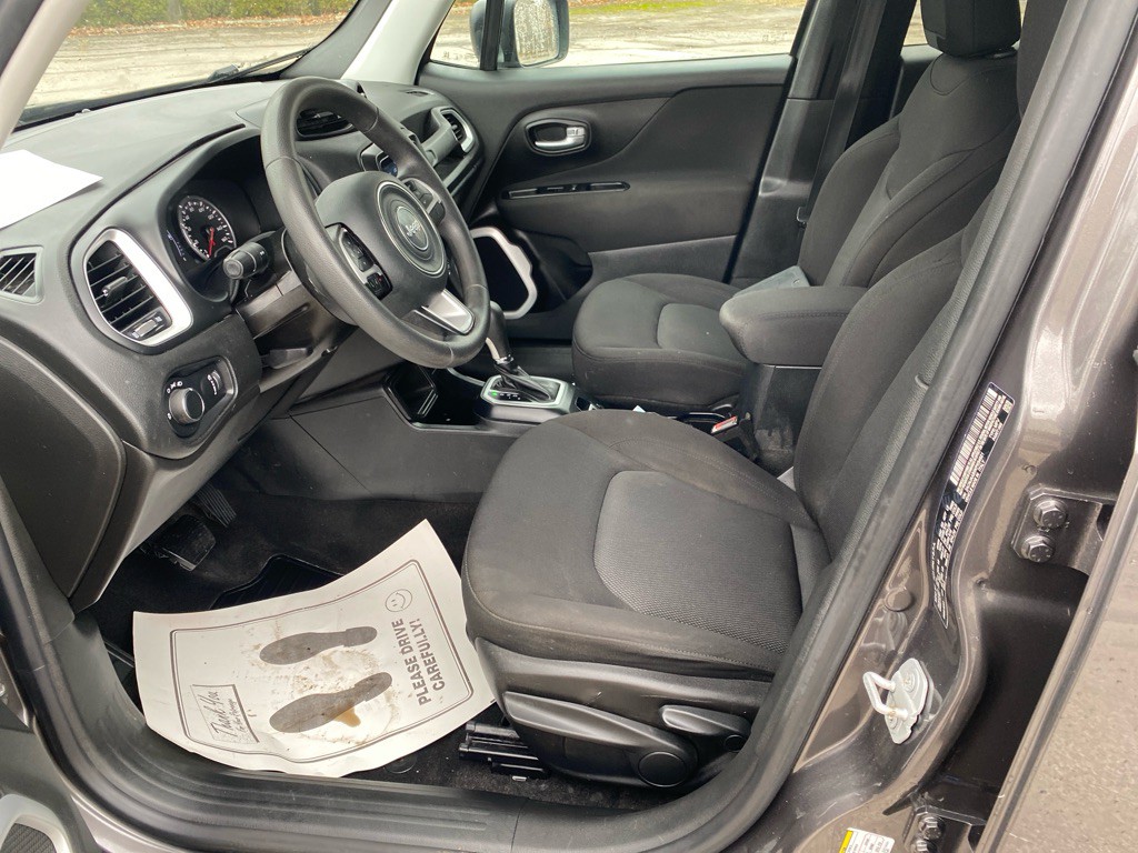 2019 Jeep Renegade Image 9