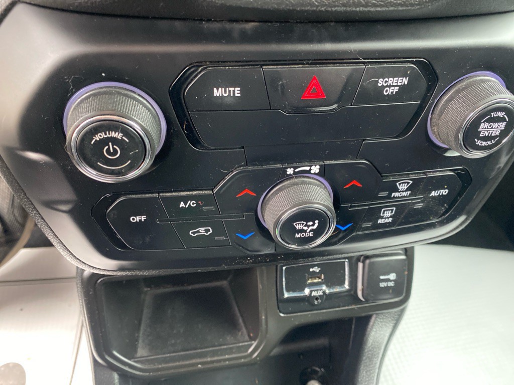 2019 Jeep Renegade Image 15