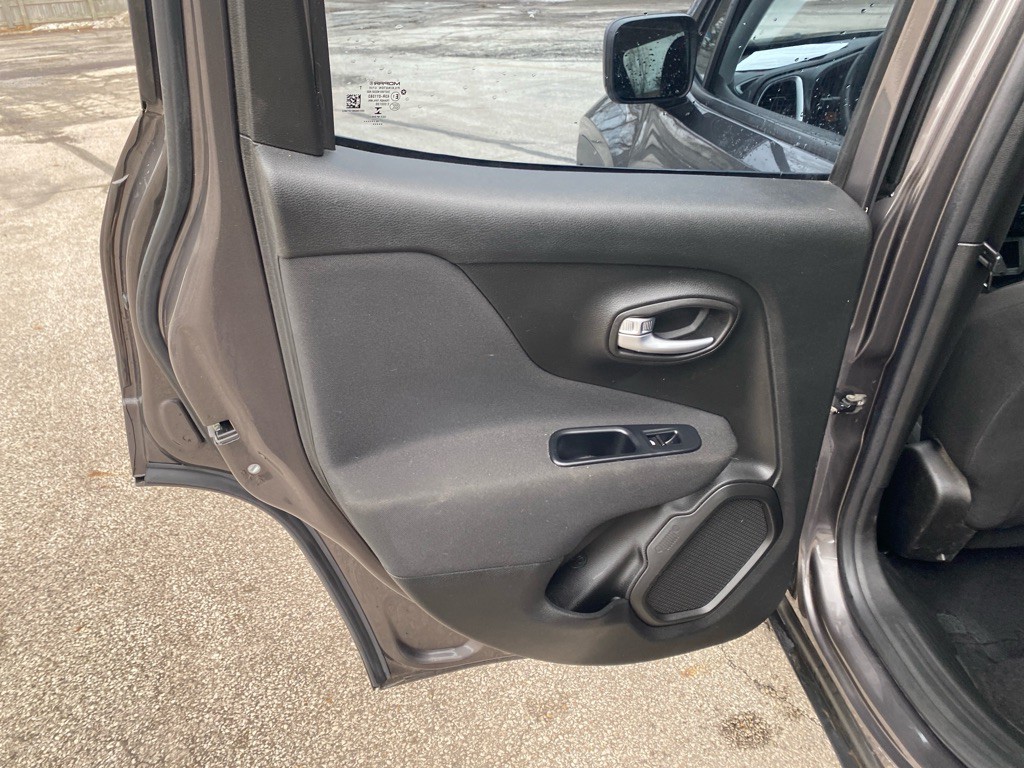 2019 Jeep Renegade Image 18