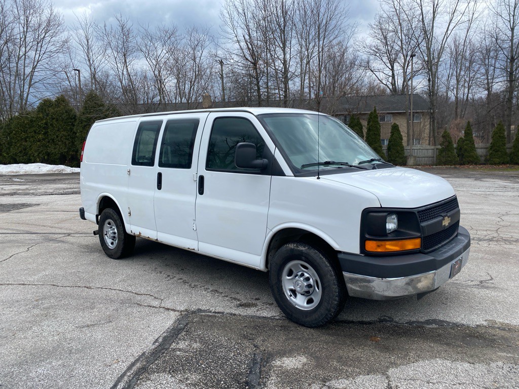2016 Chevrolet Express Image 7