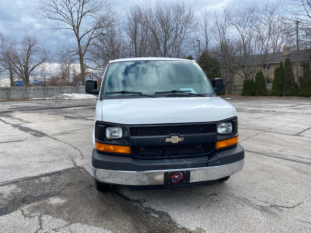 2016 Chevrolet Express Image 8