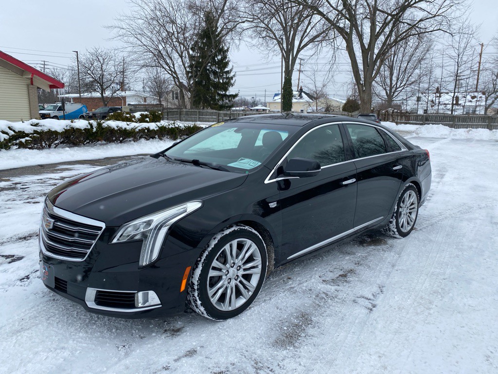 2019 Cadillac XTS Image 1