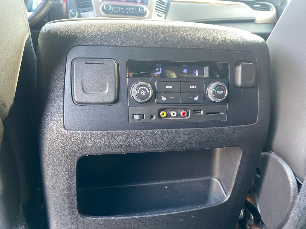 2015 GMC Yukon Image 21