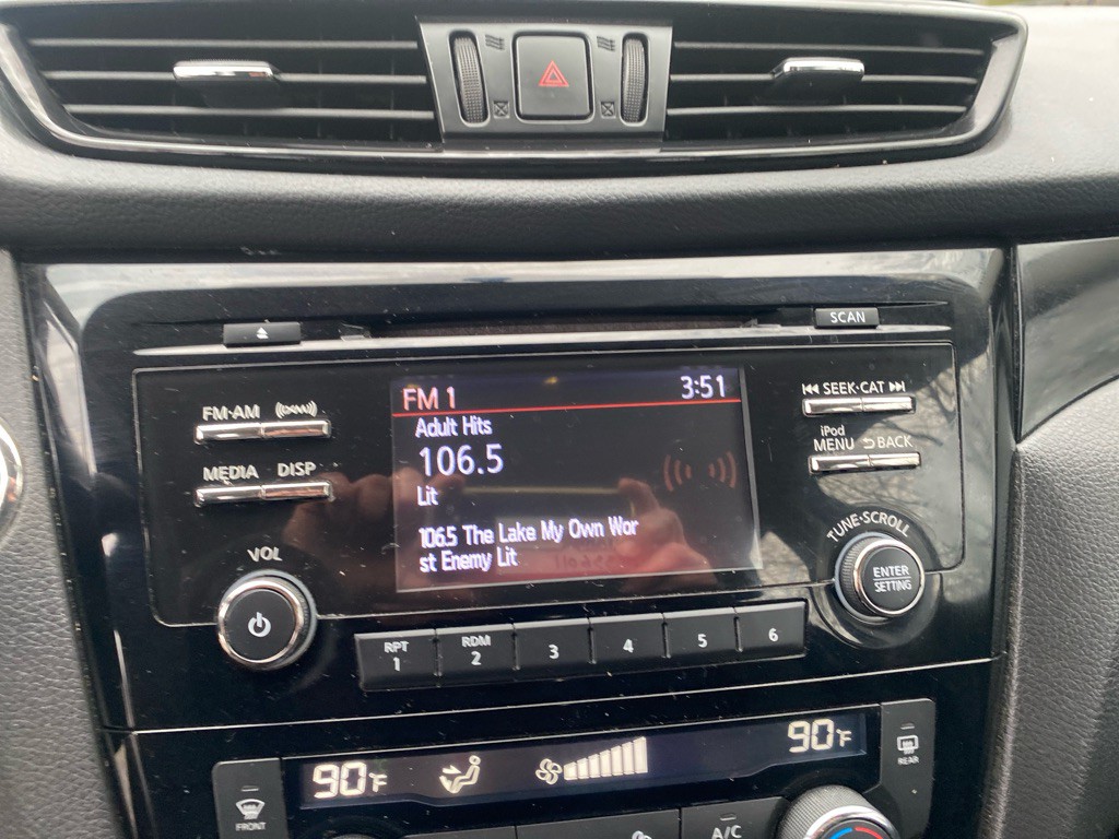 2018 Nissan Rogue Image 14