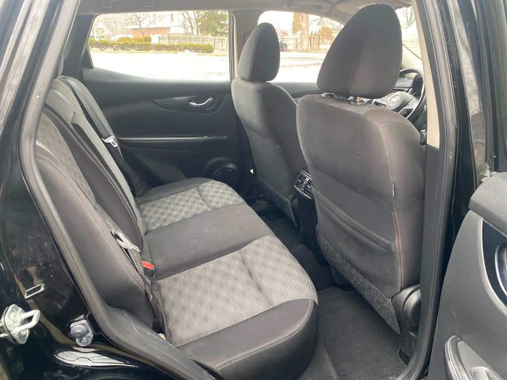 2018 Nissan Rogue Image 22