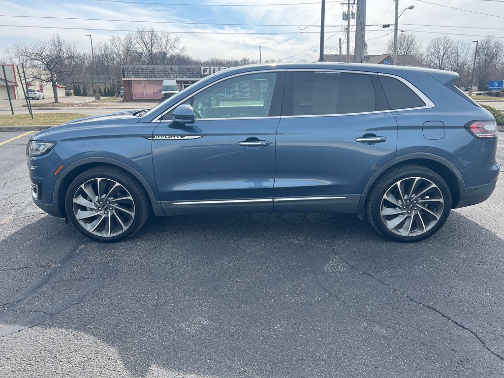 2019 Lincoln Nautilus Image 2