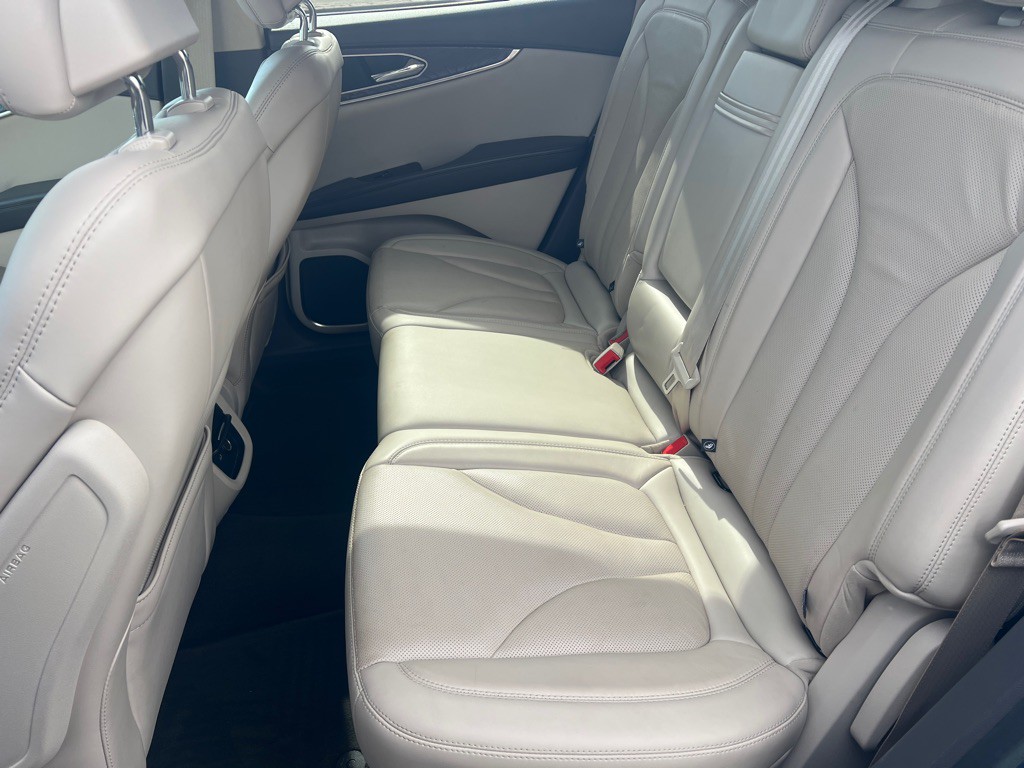 2019 Lincoln Nautilus Image 10