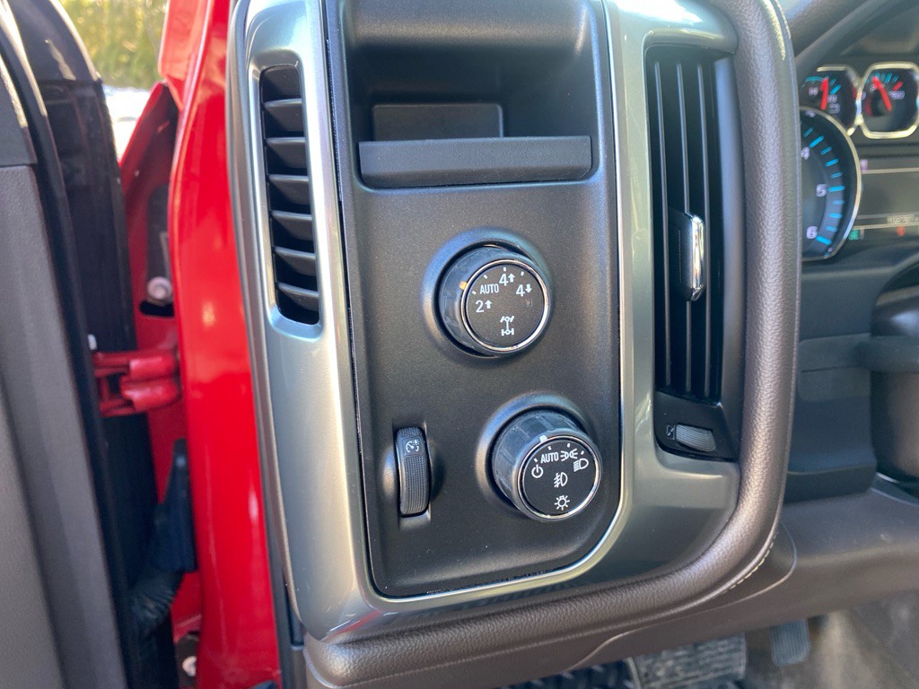 2015 Chevrolet Silverado 1500 Image 11