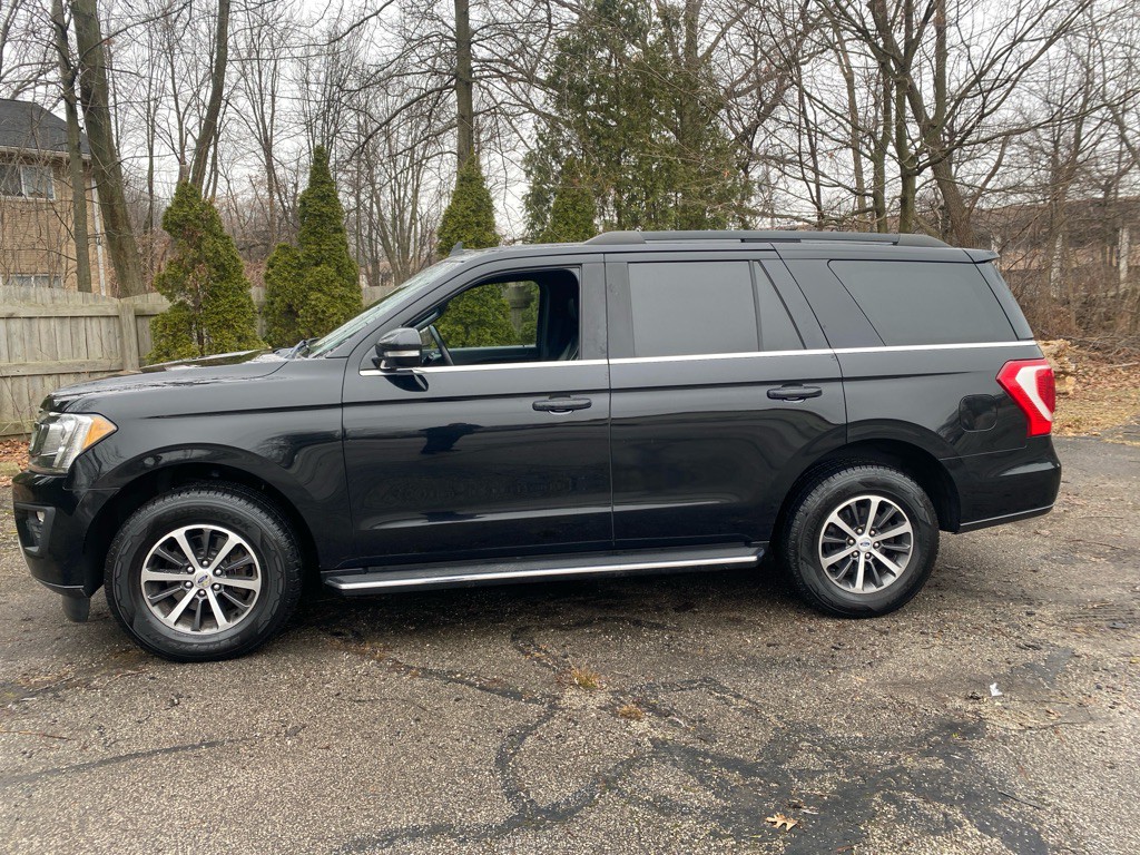 2018 Ford Expedition Image 2