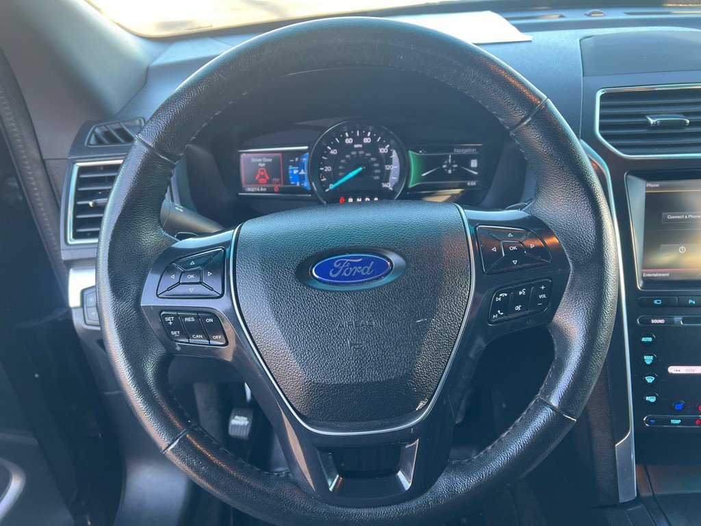 2016 Ford Explorer Image 13