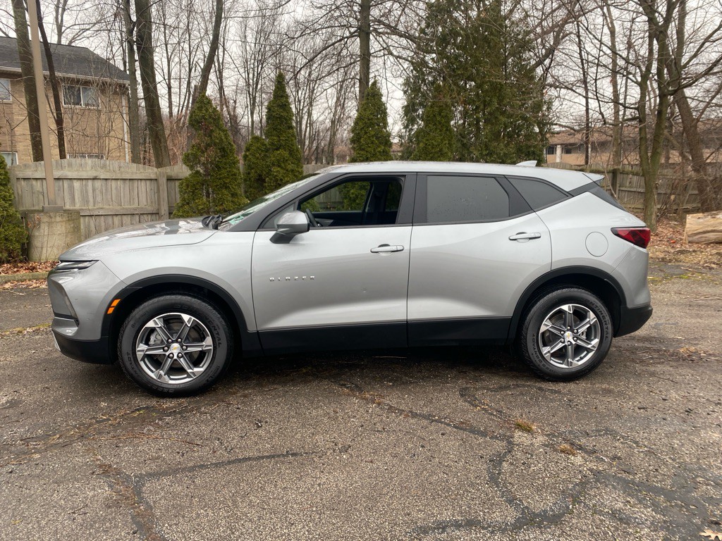 2023 Chevrolet Blazer Image 2