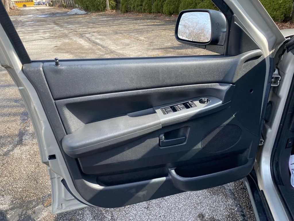 2008 Jeep Grand Cherokee Image 10