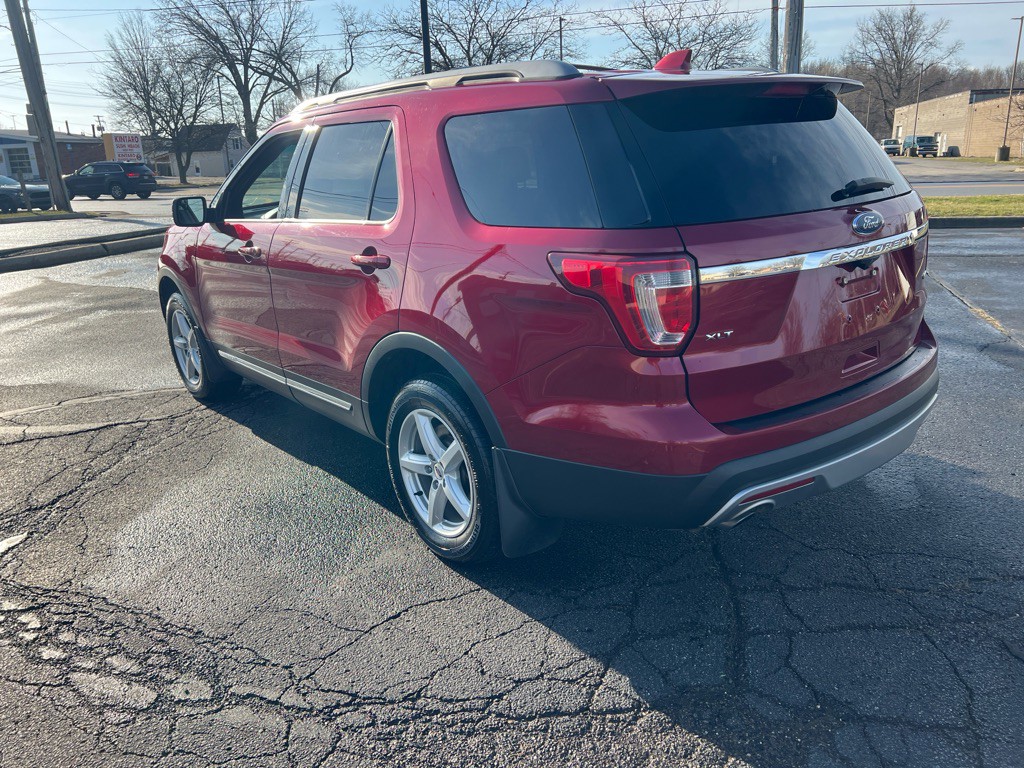 2016 Ford Explorer Image 3