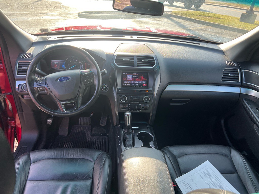 2016 Ford Explorer Image 11