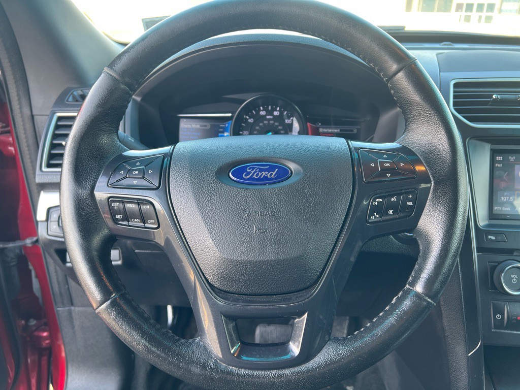 2016 Ford Explorer Image 12